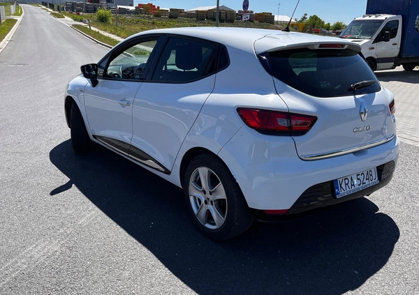 Renault Clio cena 38800 przebieg: 68000, rok produkcji 2016 z Skawina małe 37